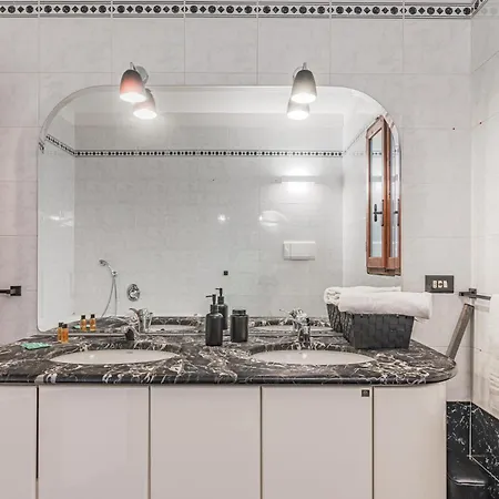Pistacchio House-spacious With Private Patio Lejlighed Firenze