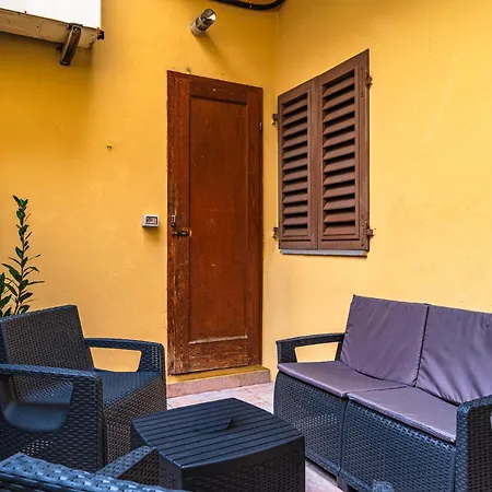 Pistacchio House-spacious With Private Patio Lejlighed *