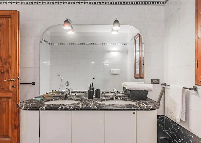Pistacchio House-spacious With Private Patio Διαμέρισμα Φλωρεντία